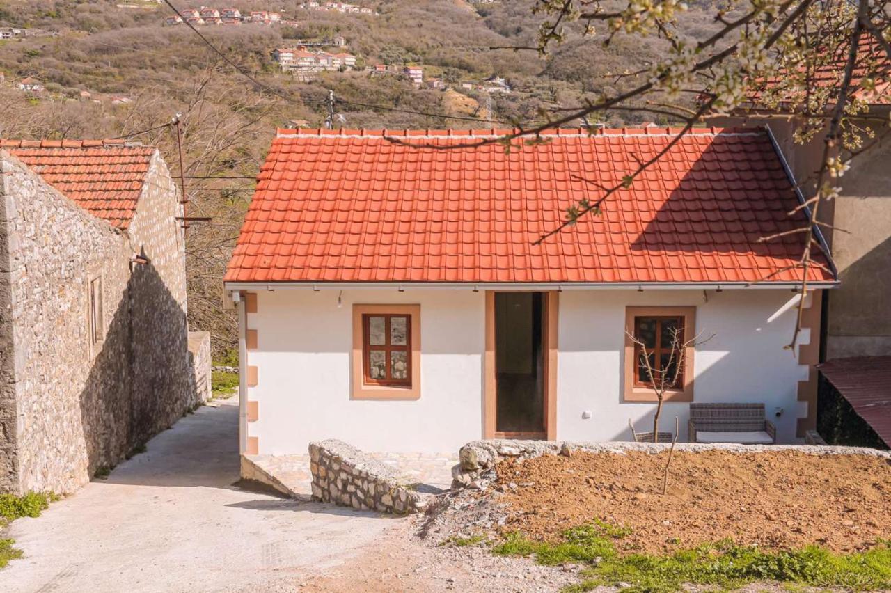 Apartmani Dumezic Бар Экстерьер фото