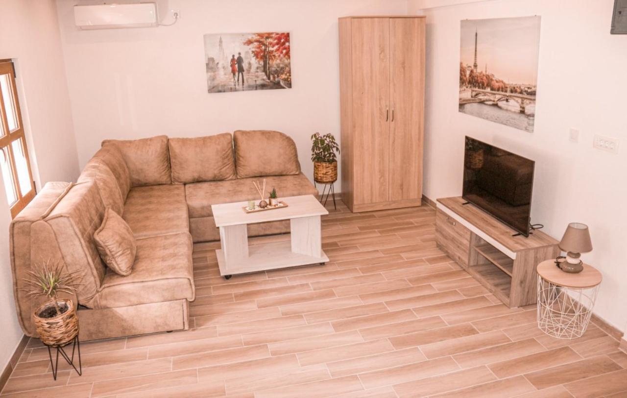 Apartmani Dumezic Бар Экстерьер фото