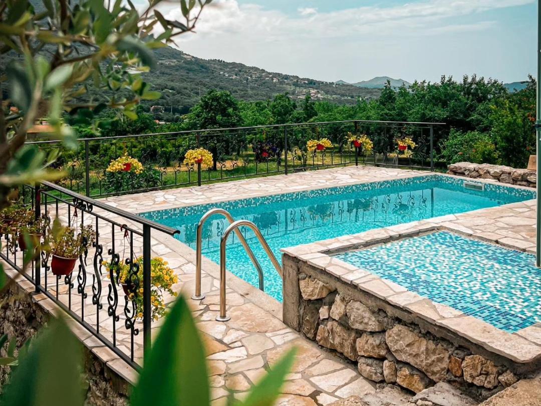 Apartmani Dumezic Бар Номер фото